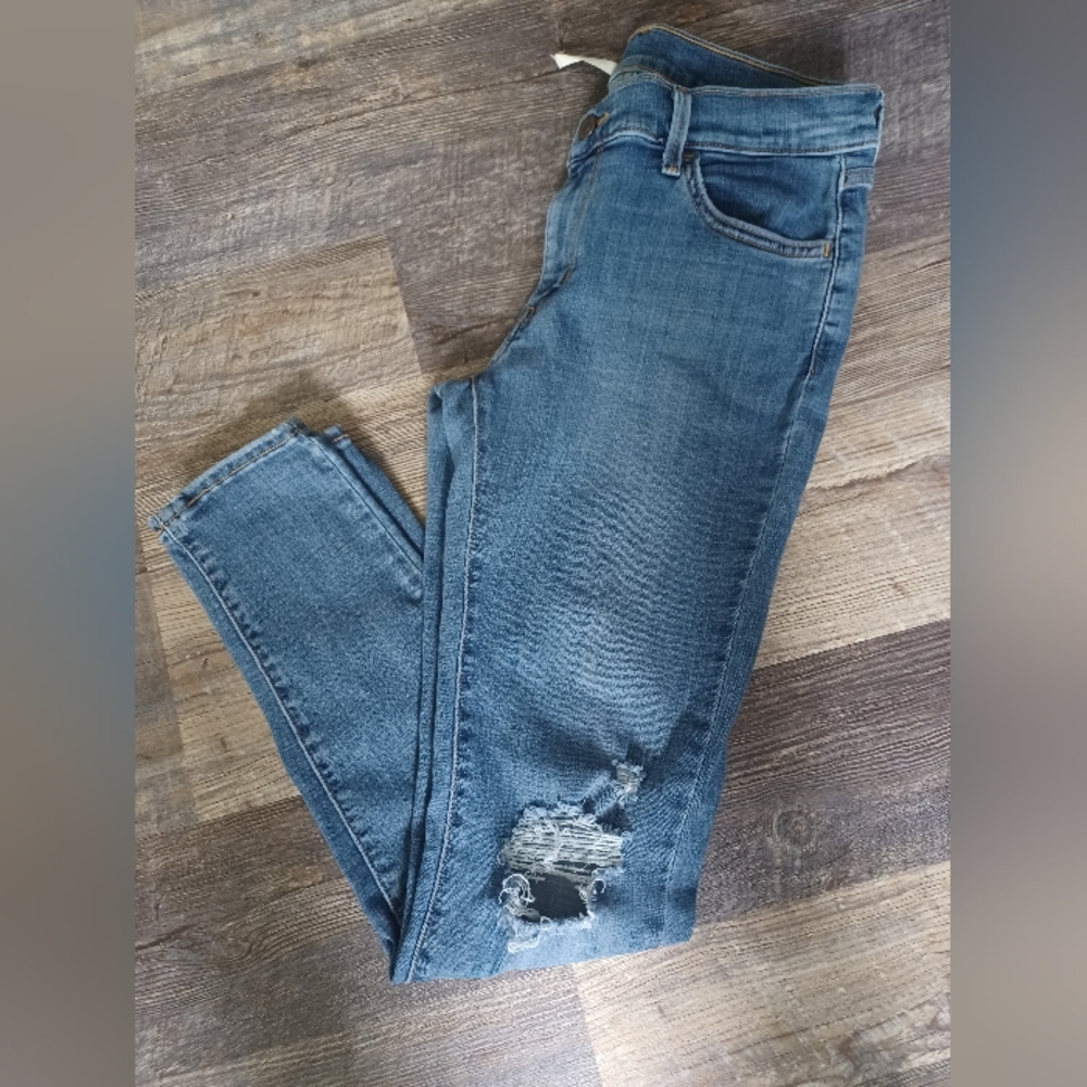 Levi's 710 Super Skinny Jeans